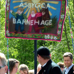 Asbygda-fane.jpg